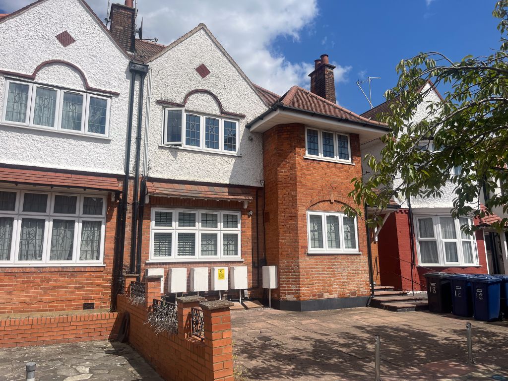 Property photo 1 of 6