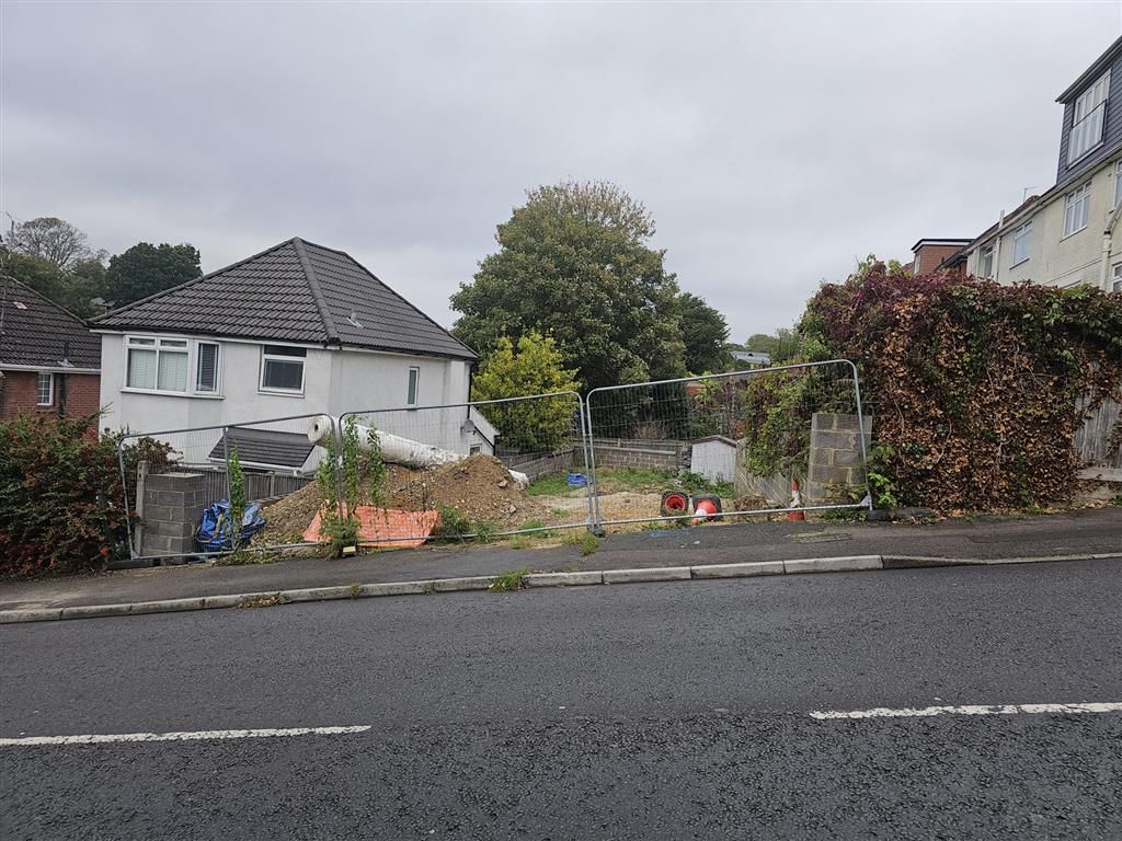 Property photo 1 of 2