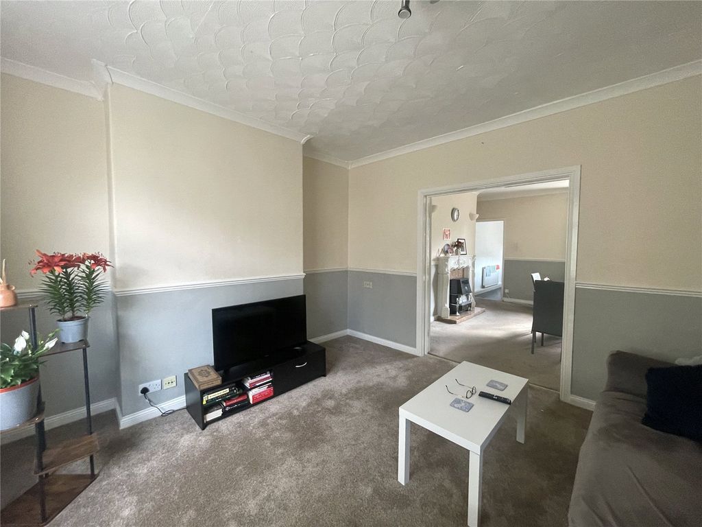 Property photo 2 of 11 Picture No. 03