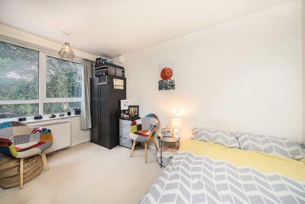 Property photo 3 of 4