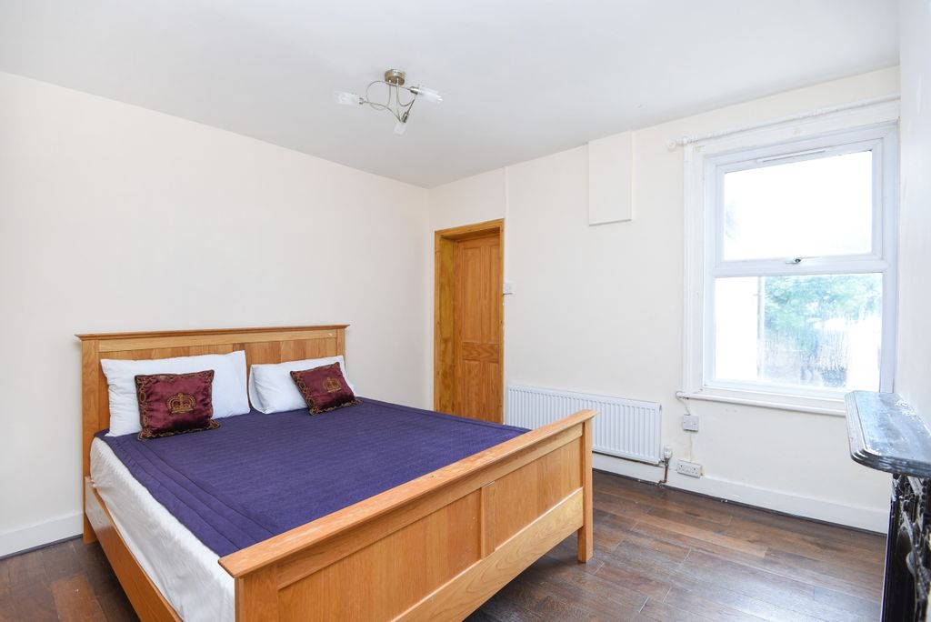 Property photo 3 of 6 203911 (4)