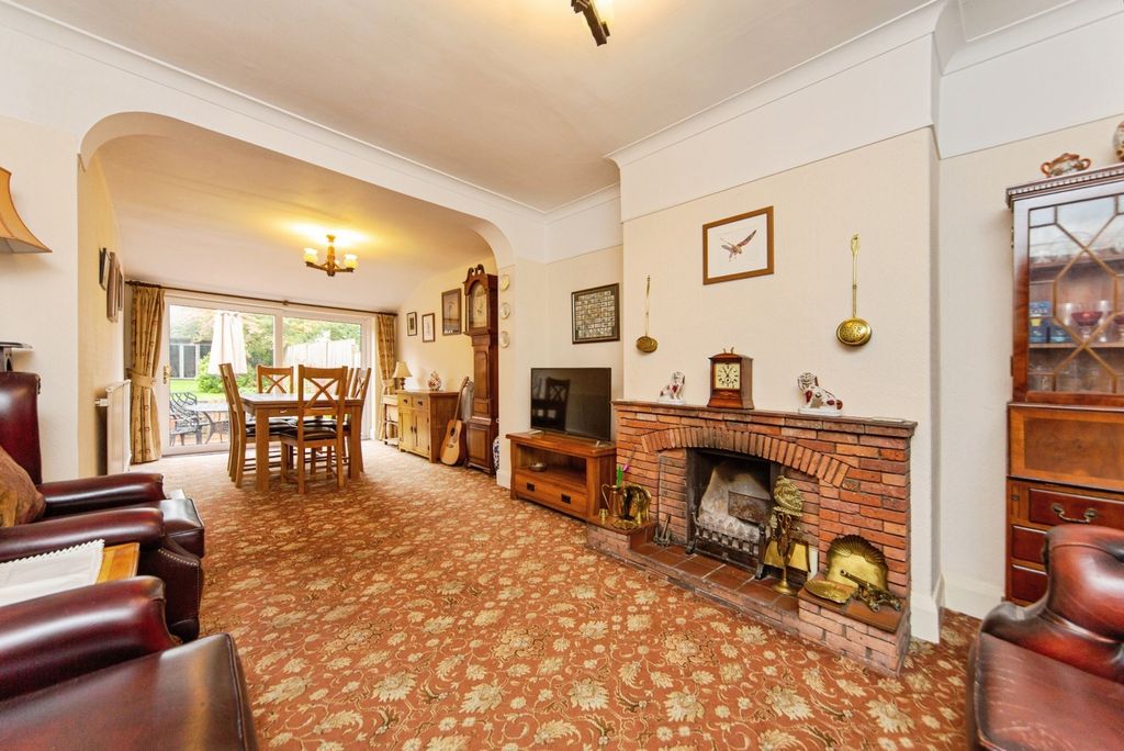 Property photo 3 of 20 Pbox-Img.Jpg