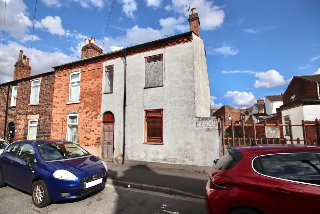 Property photo 1 of 5