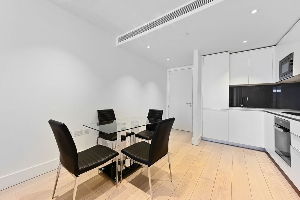 Property photo 2 of 8 Living Area