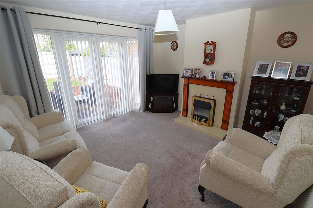 Property photo 3 of 12 Lounge 1.Jpg