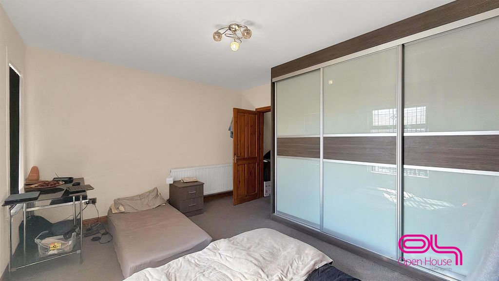 Property photo 3 of 13 Untitled Design - 2026-04-10T141051.625.Png