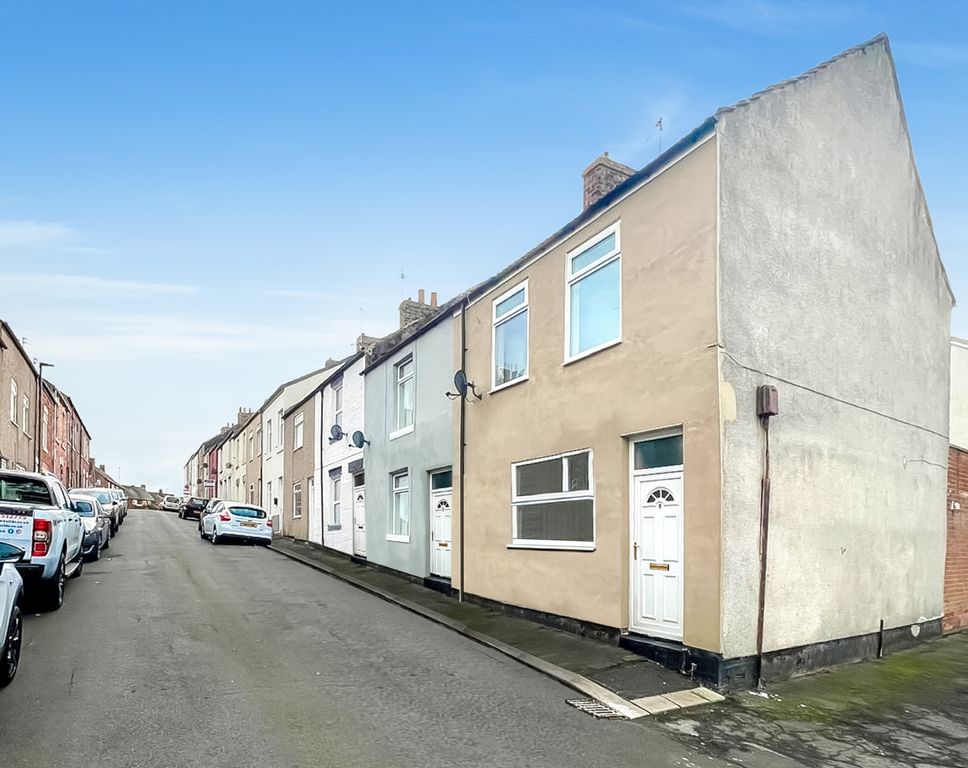 Property photo 1 of 9 Tweed Street Loftus