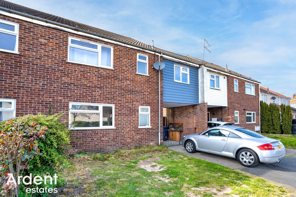 Property photo 1 of 18