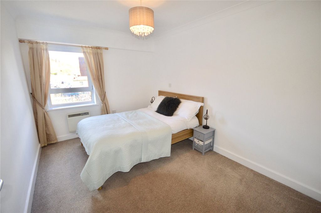Property photo 3 of 9 Picture No. 04
