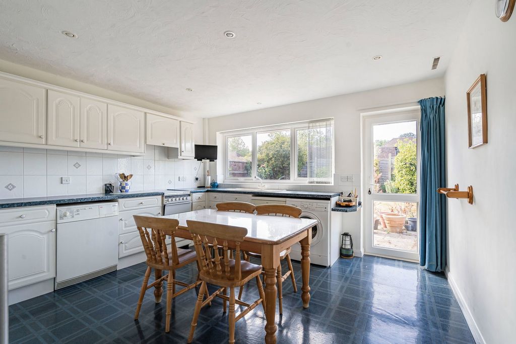 Property photo 3 of 14