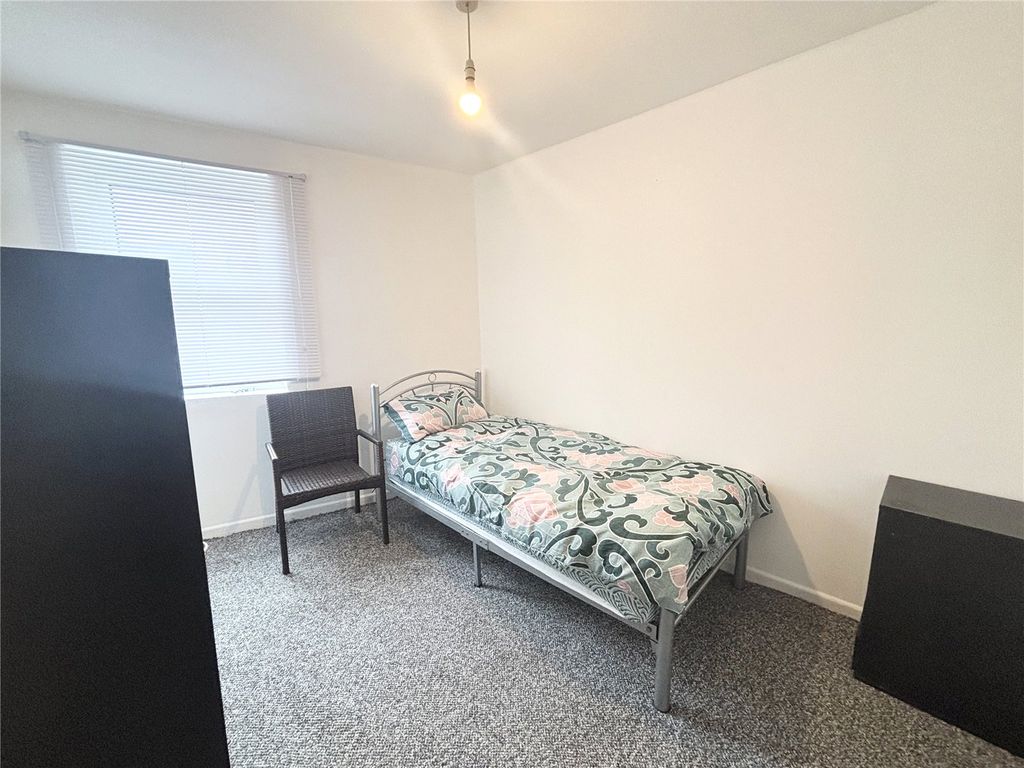 Property photo 3 of 6 Picture No. 01