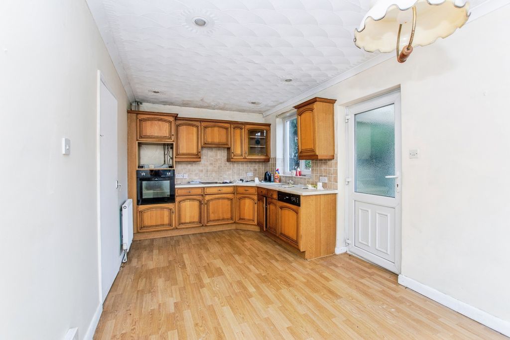 Property photo 2 of 20 Pbox-Img.Jpg