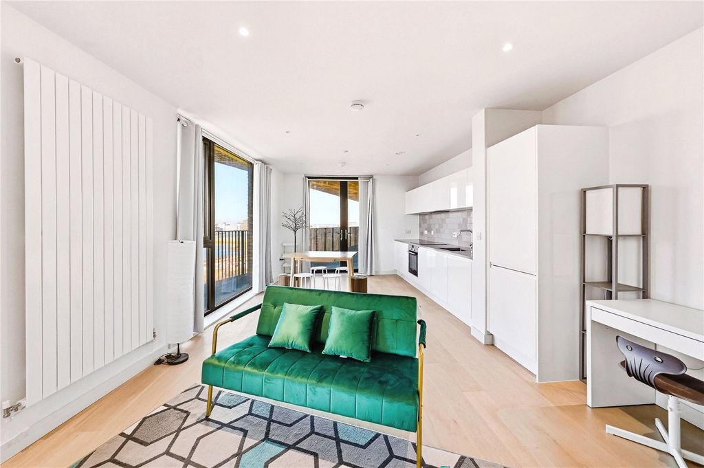 Property photo 1 of 15 Picture No. 12