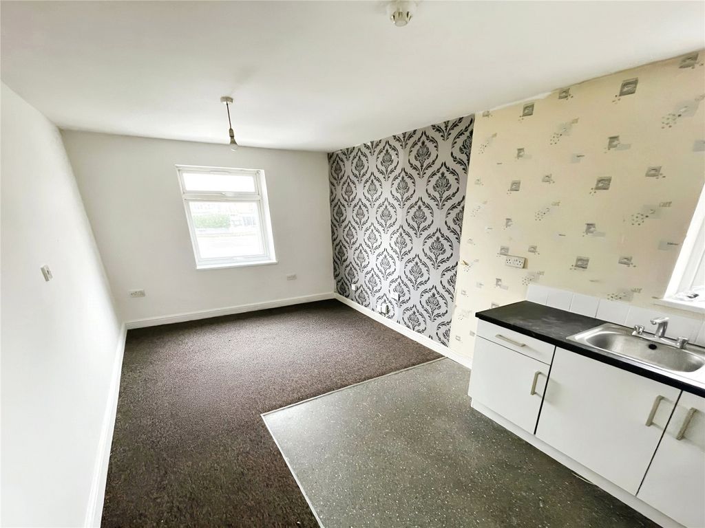Property photo 3 of 4 Studio Room