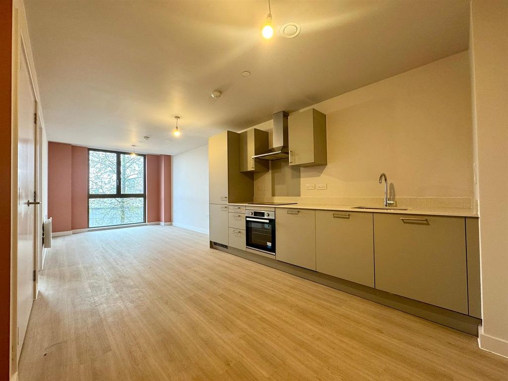 Property photo 1 of 14 Lounge Pic 2.Jpeg