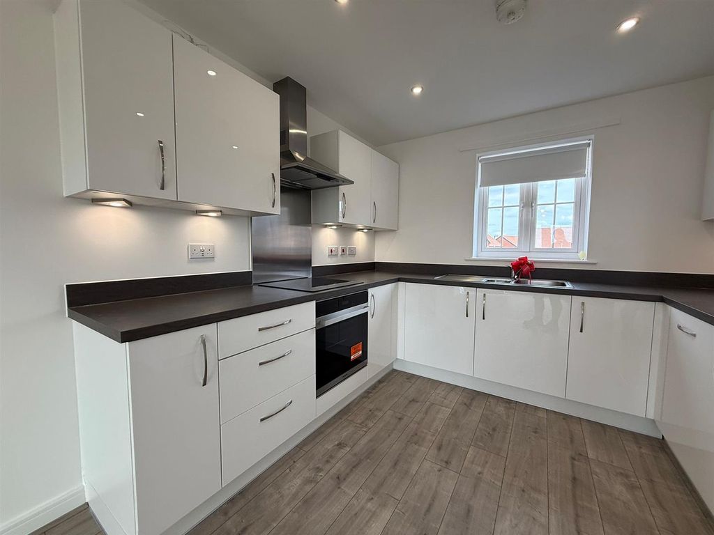 Property photo 2 of 6 4A3425B6-c605-4c98-Affb-78F66Affc03d.Jpg