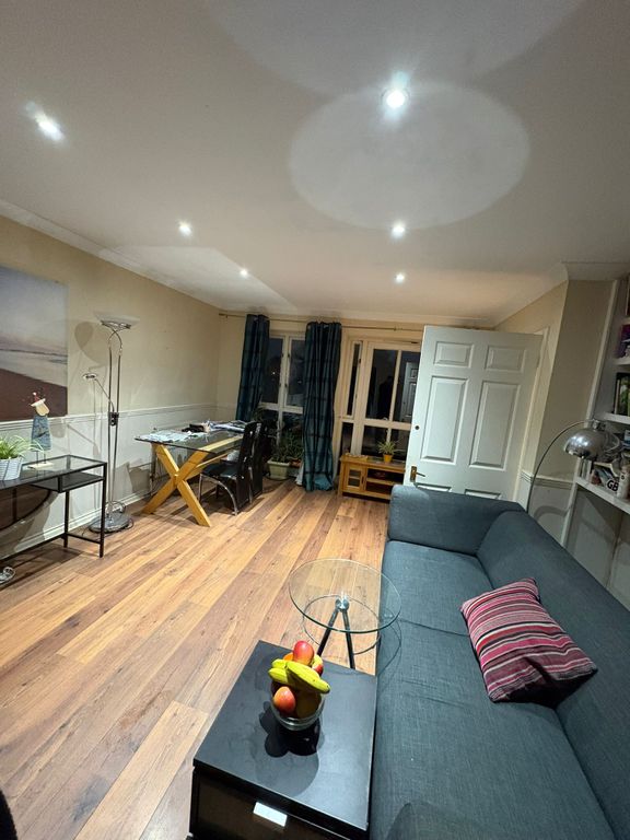 Property photo 3 of 8