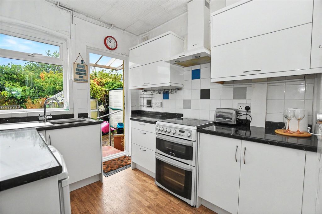 Property photo 2 of 13 Picture No. 03
