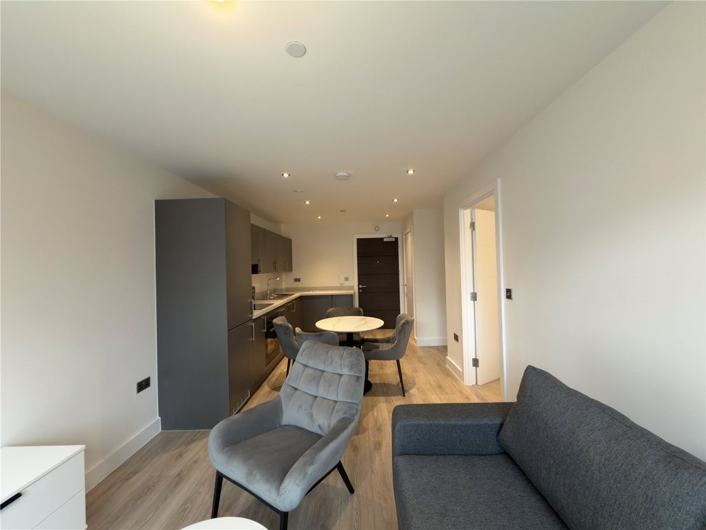 Property photo 3 of 10 Picture No. 06
