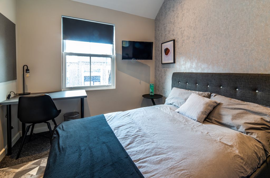 Property photo 3 of 9 The Maze Apt 5-004