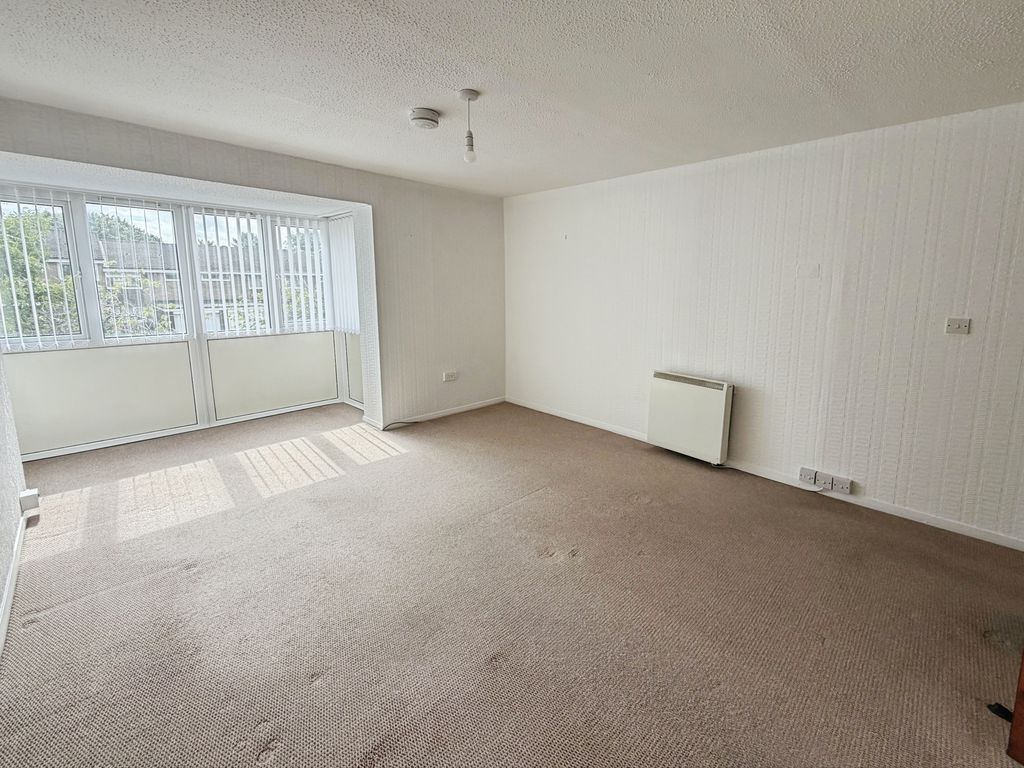 Property photo 2 of 7 Photo 6