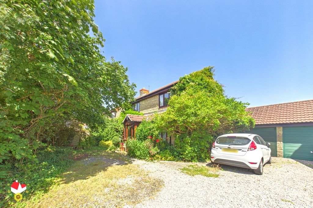 Property photo 2 of 19