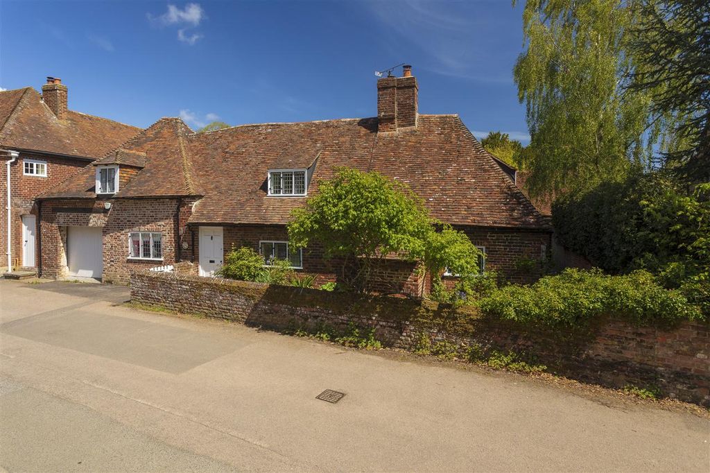 Property photo 3 of 33