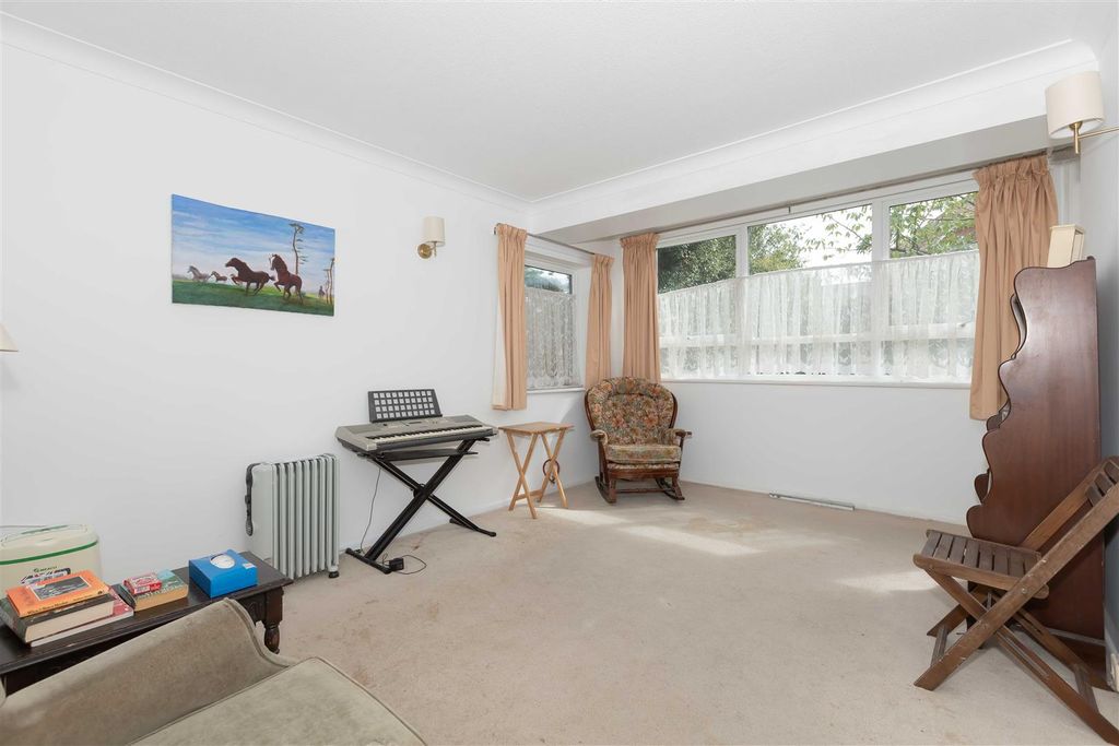 Property photo 3 of 13 Llandaff Court.Jpg