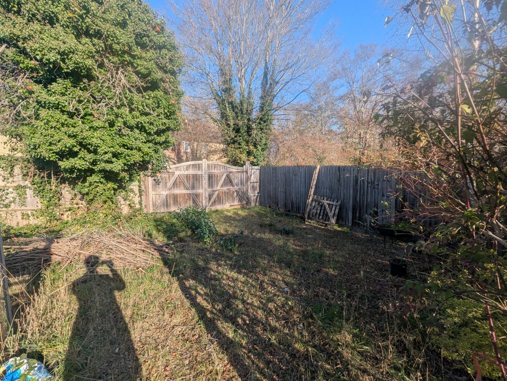 Property photo 3 of 3