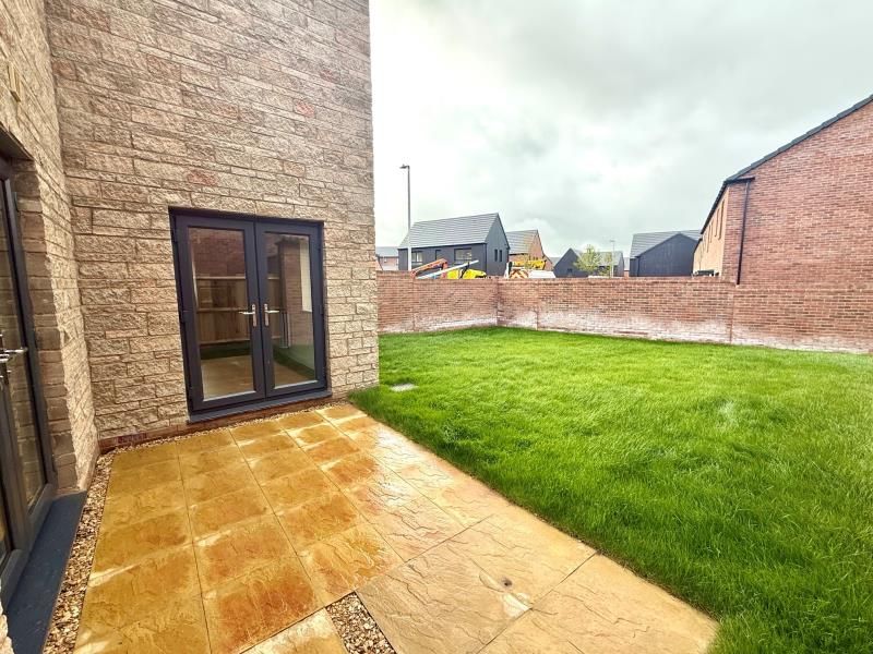 Property photo 3 of 18