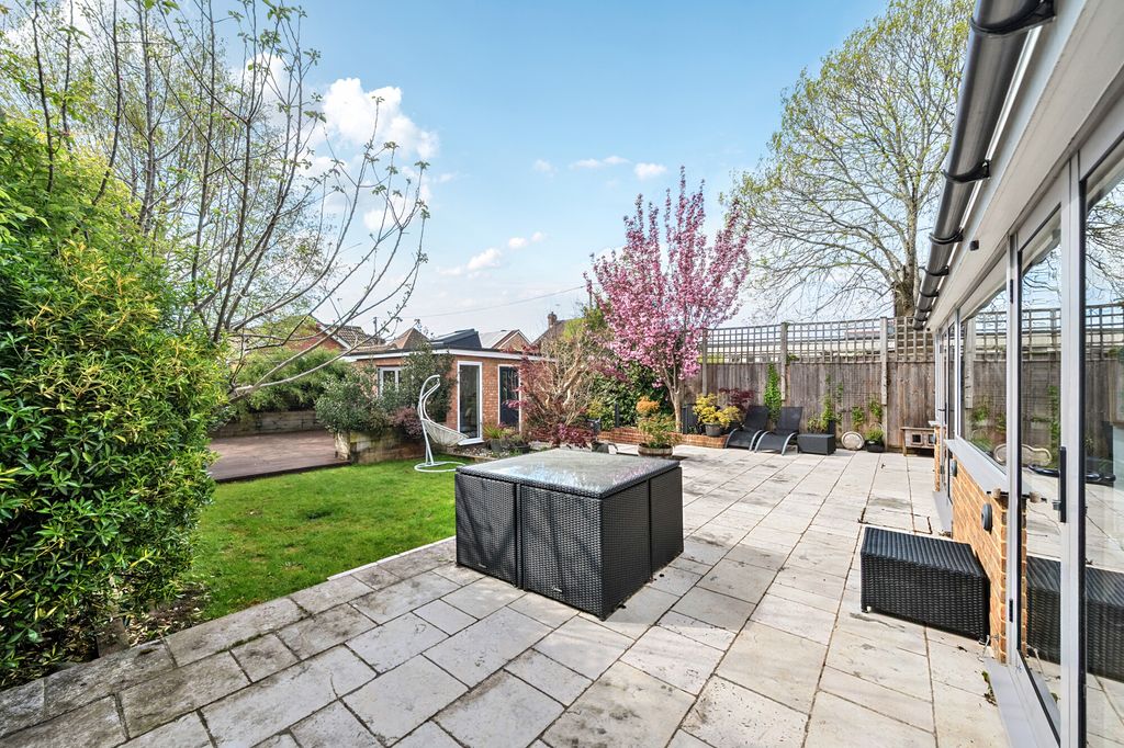 Property photo 2 of 10 2