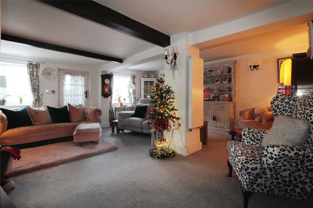 Property photo 3 of 18 Picture No. 36