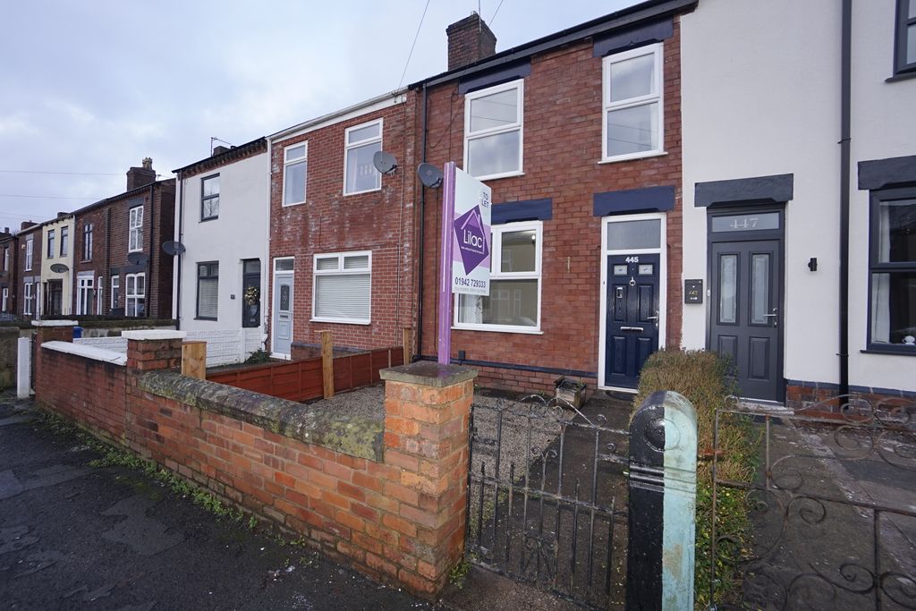 Property photo 1 of 12