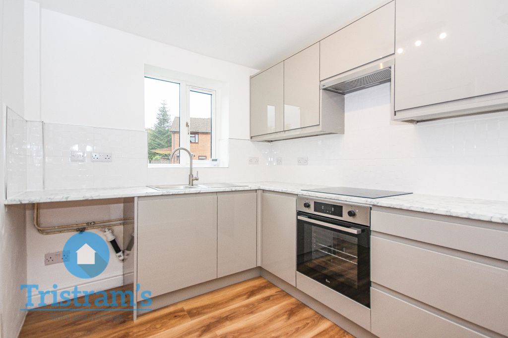 Property photo 3 of 15 Img_2421