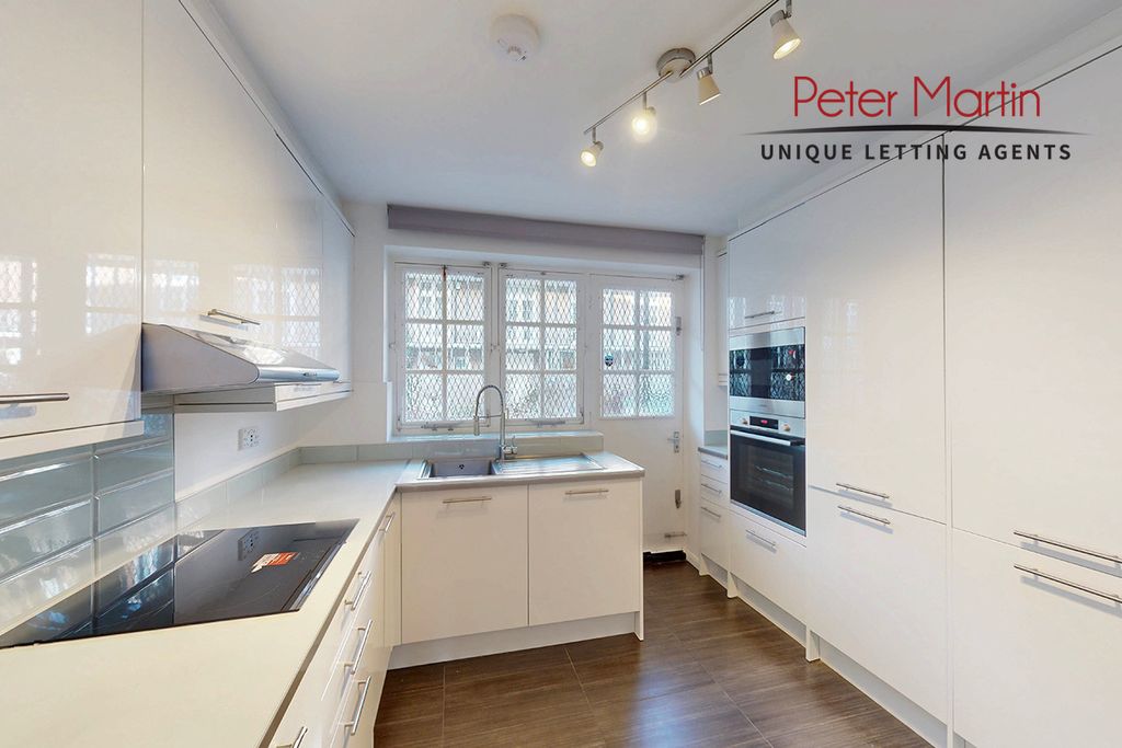 Property photo 2 of 14 Photo 6