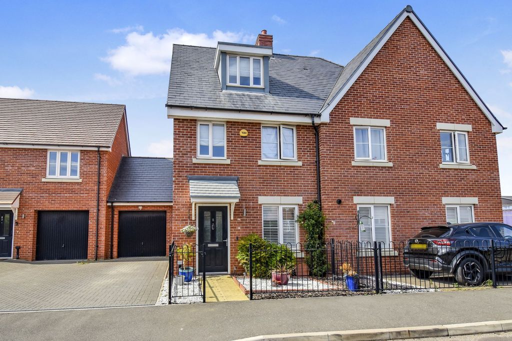 Property photo 1 of 23