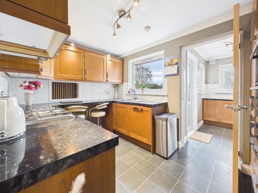 Additional image 10 of 3 bed detached house for sale24 Kirkfield West, Livingston Village, Livingston EH54