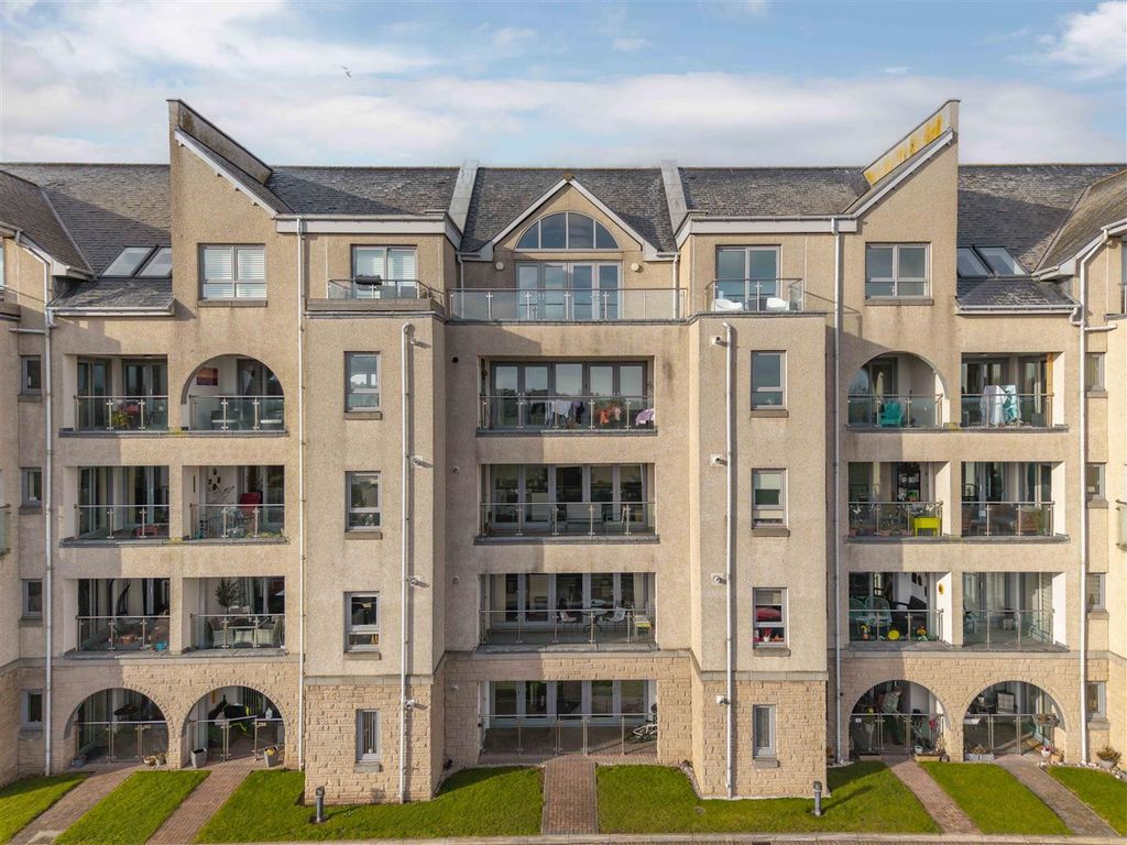 Property photo 1 of 20 31 The Maltings Carnoustie-6.Jpg