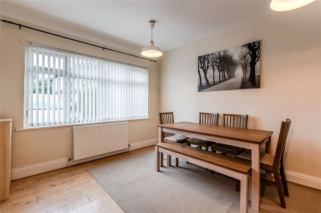 Property photo 3 of 18 Picture No. 28