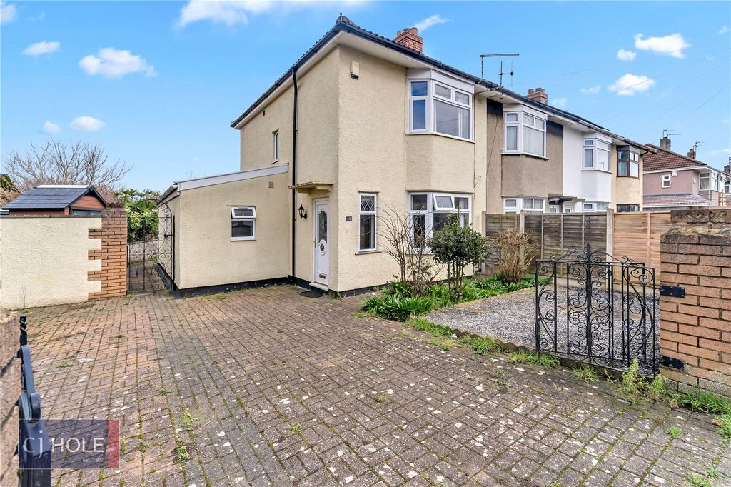 Property photo 3 of 16 Picture No. 12