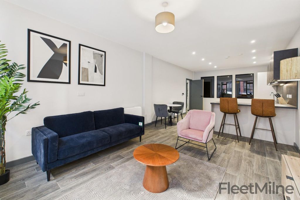 Property photo 2 of 13 Living/Dining Room