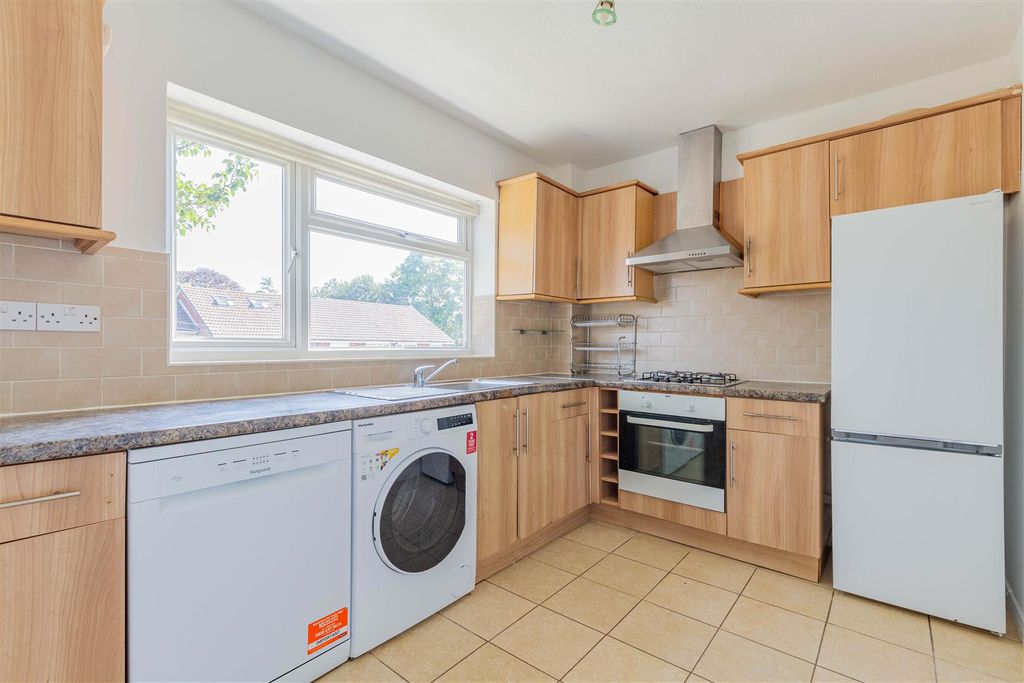 Property photo 2 of 14 CC1A6545-Hdr.Jpg
