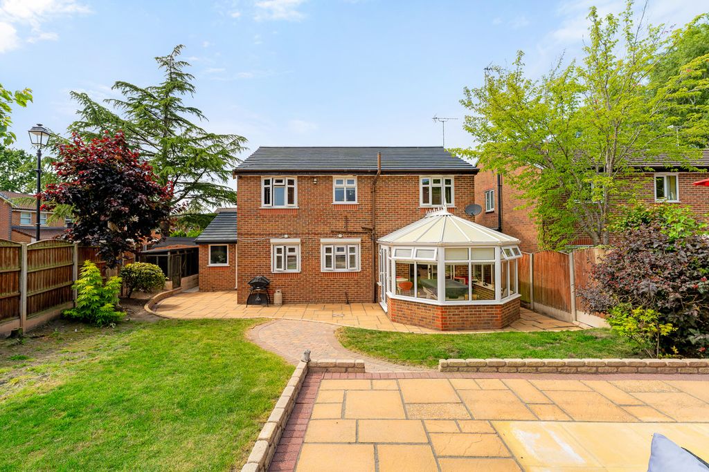 Property photo 3 of 37