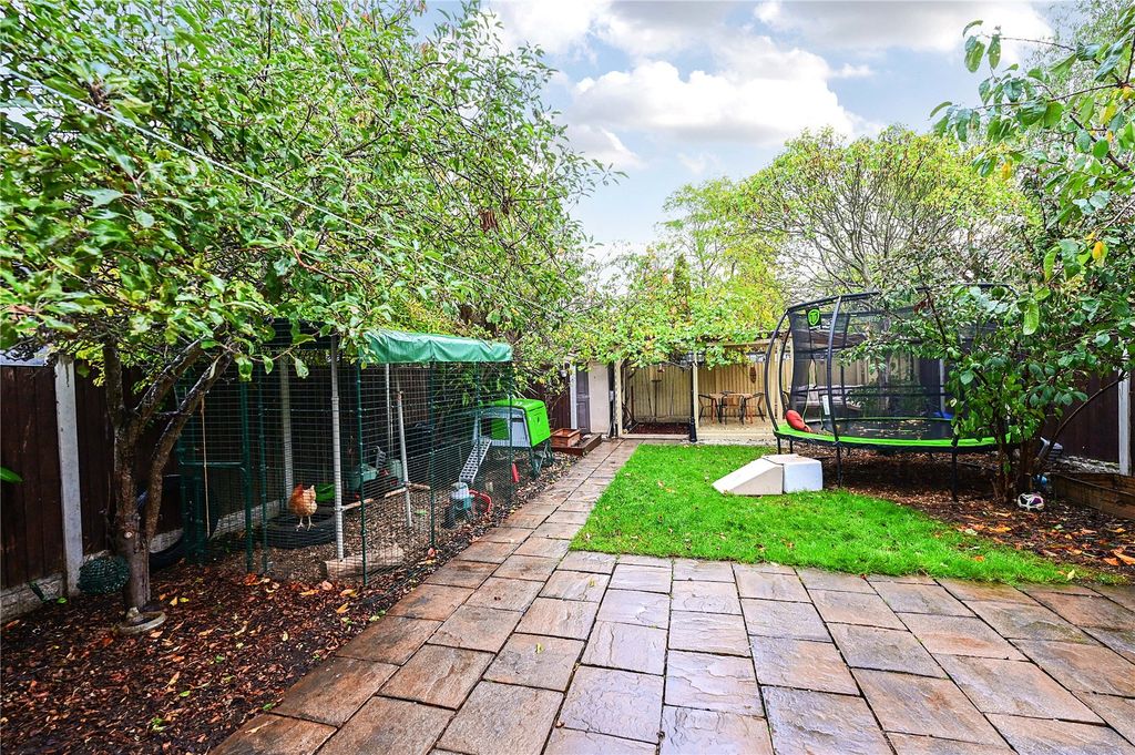 Property photo 3 of 15 Picture No. 11