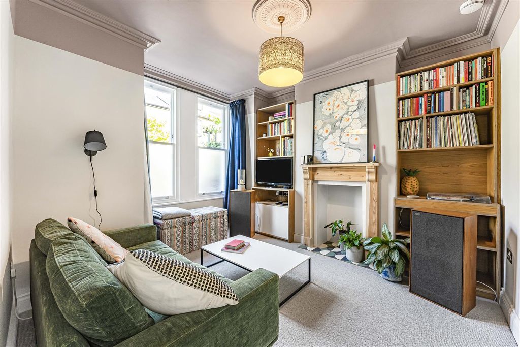 Property photo 2 of 36 2