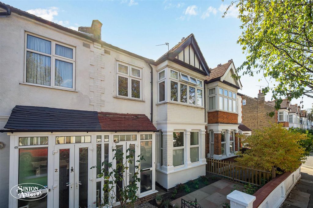 Property photo 1 of 17 4 Woodstock Avenue-1.Jpg
