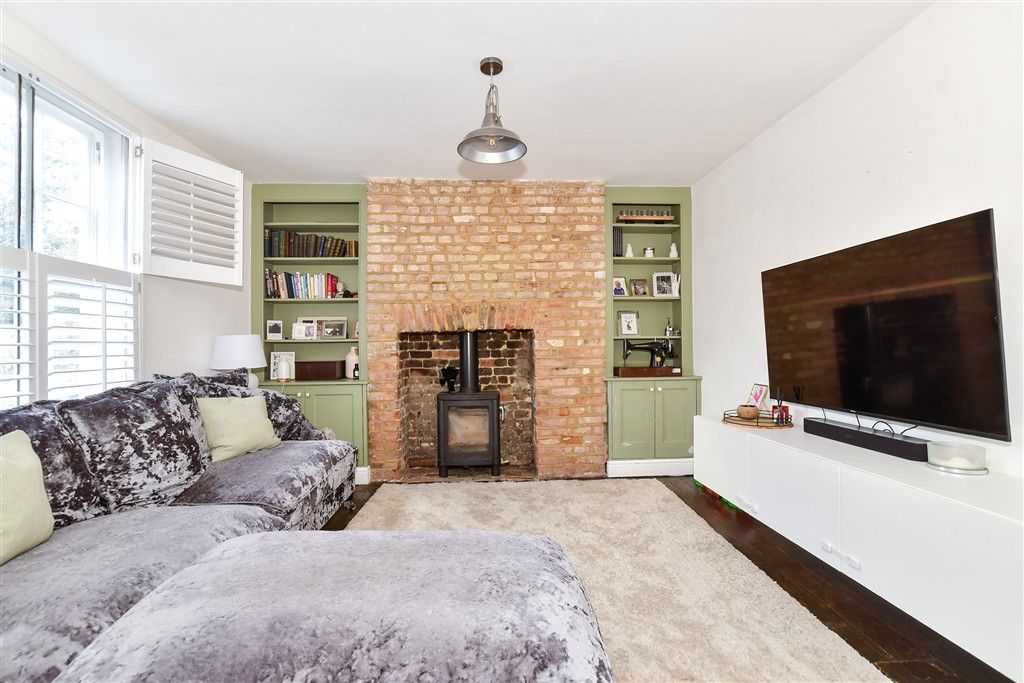 Property photo 1 of 10 Lounge