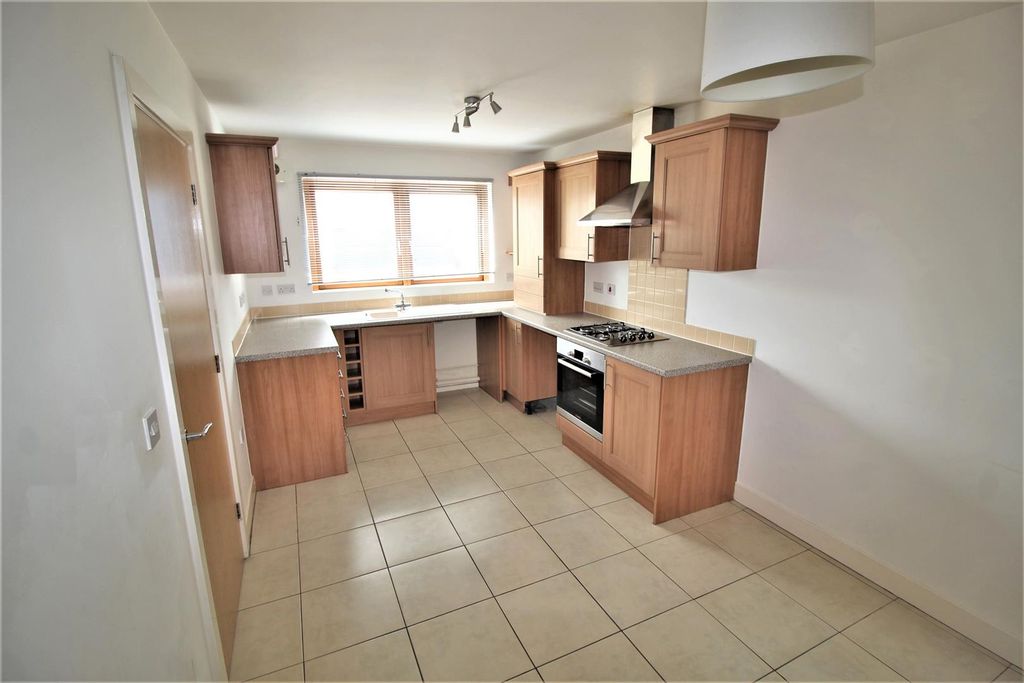 Property photo 2 of 12 Kitchen/Diner