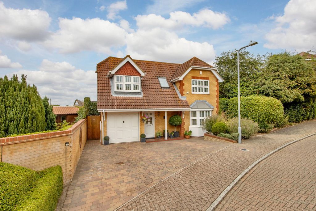 Property photo 1 of 24