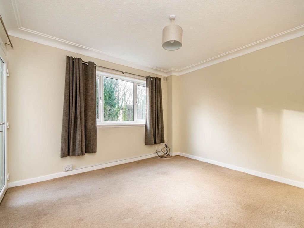Property photo 2 of 13 61817_3-3-Trinitycourt-003